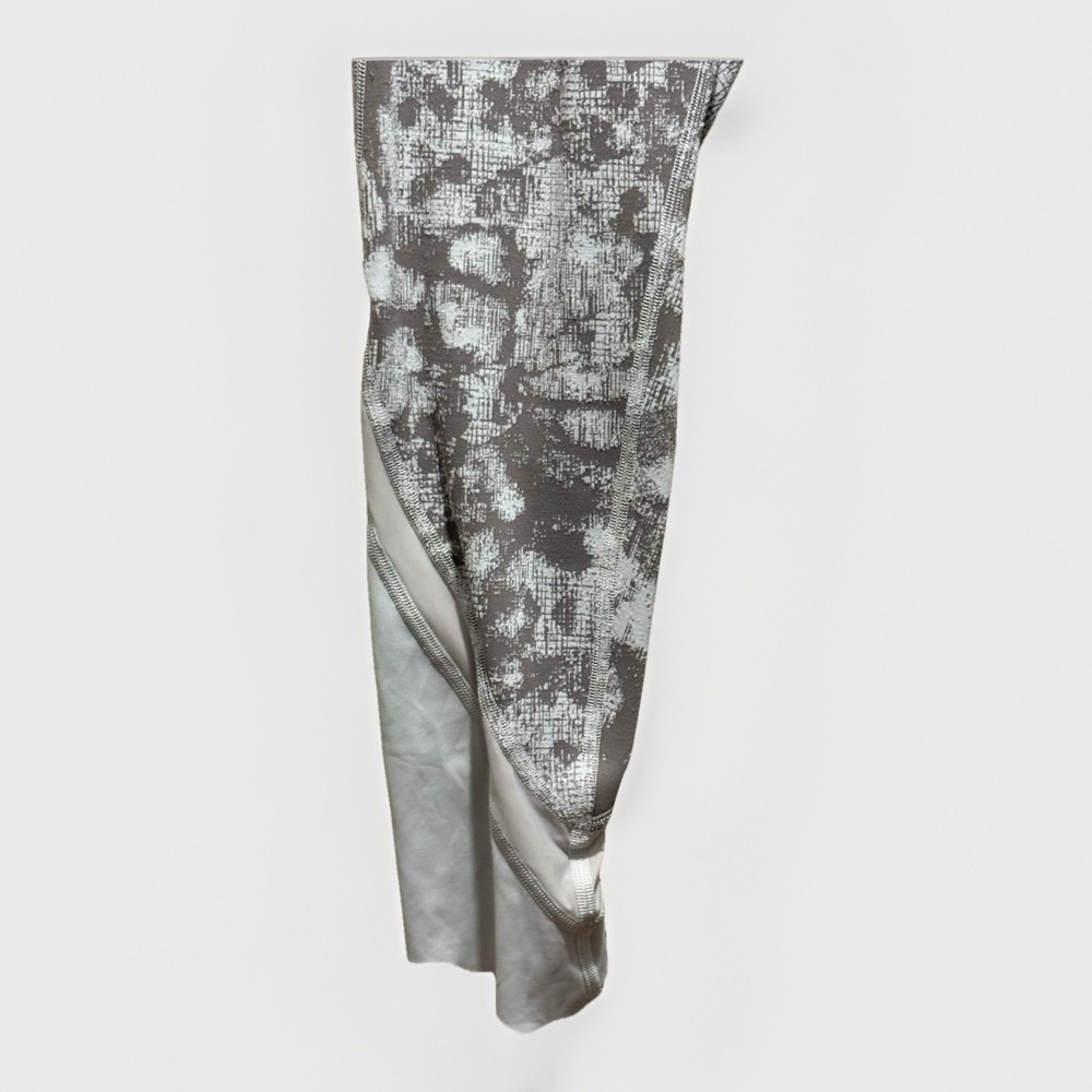Lululemon Wunder Under Crop Leggings‎ Sz 6 Gray White Print 23" Inseam - Picture 3 of 6